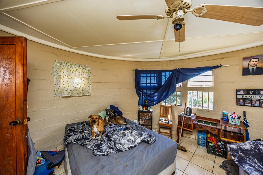 7 Bedroom Property for Sale in Greenfields Eastern Cape